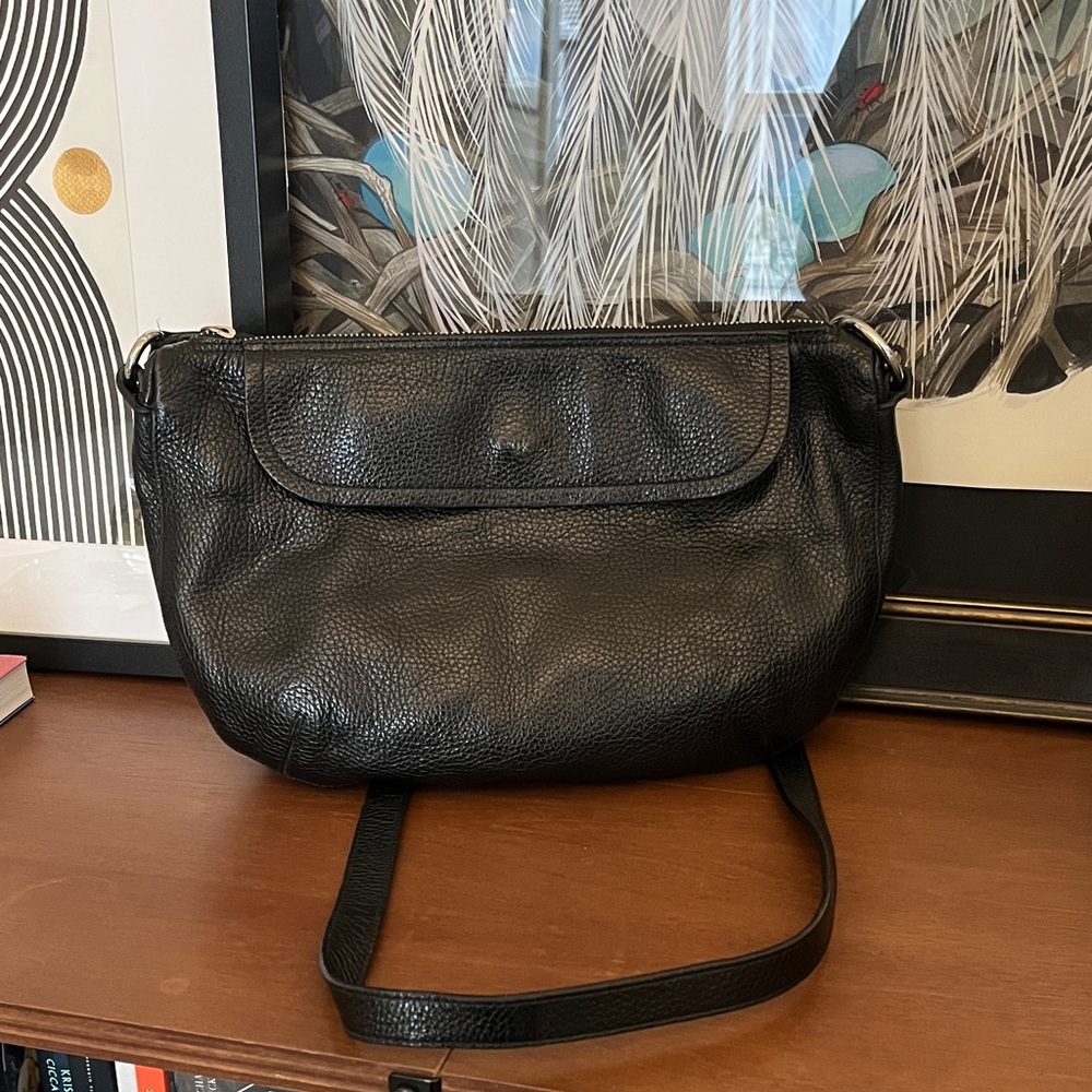 Furla 90’s? Black Pebbled Leather Zip-Top Shoulder Bag